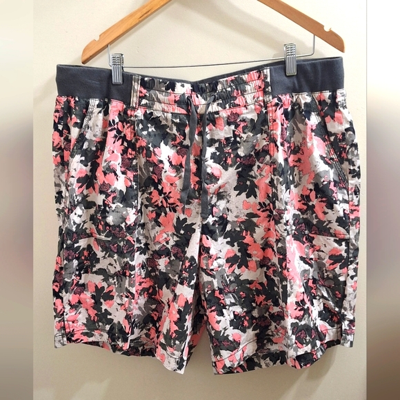 Penmans Plus Women 2X  Printed Bermuda Shorts  with Pockets - Picture 1 of 8